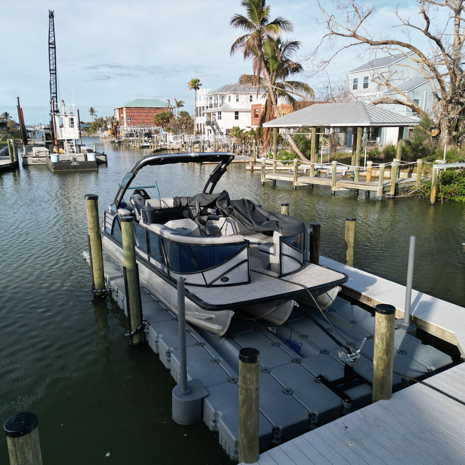 Gulf Stream Docks Tritoon Boat Dock