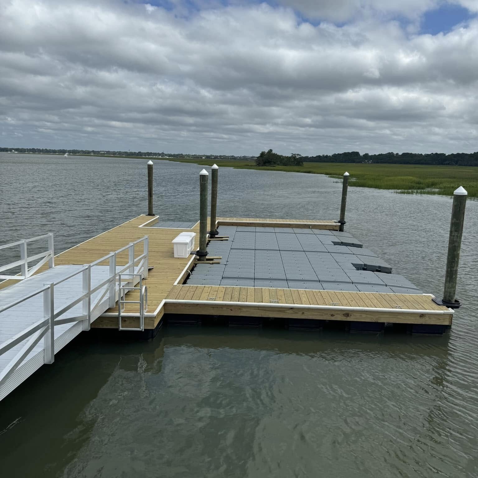 gulf stream docks sailboat dock